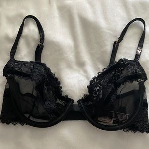 Victoria’s Secret Demi bra 32D